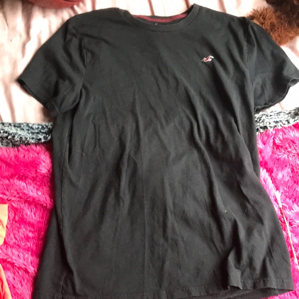 Hollister all black tee
